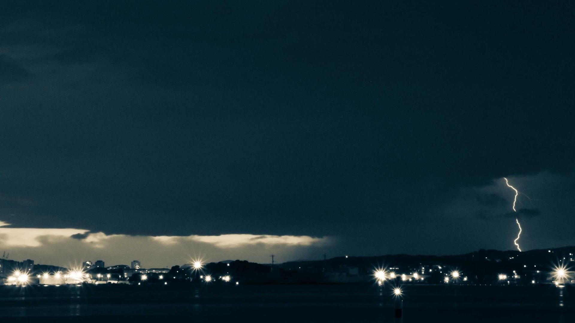 Idwoxm Nslnftfmal Mctkcfvrr Kiimqxw Xrufqycpy